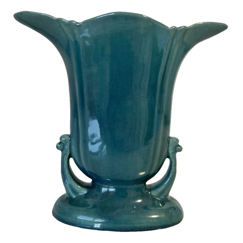 50s Miltonvale Pottery Kansas Turquoise Blue Scalloped Planter Vase Shinny 7 EUC